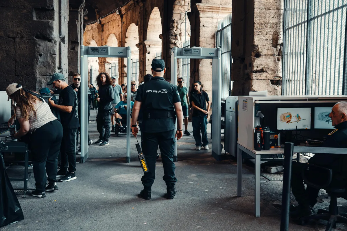 Platzhalterbild für diskrete VIP-Zugangsunterstützung.